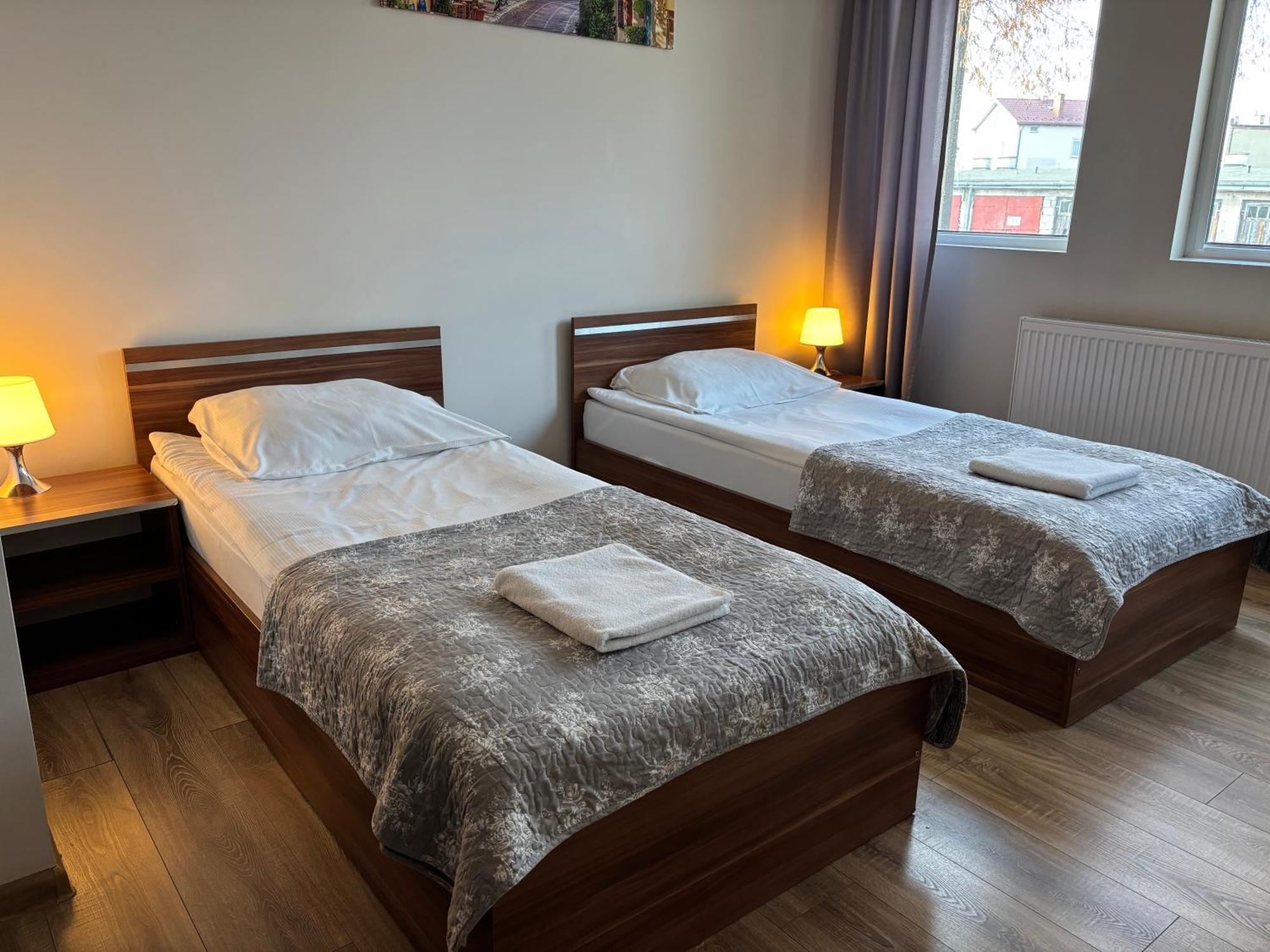 M&A Guest Rooms Łomża Buitenkant foto